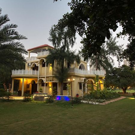 Sunahari Bagh - Pool Farm Retreat @ גורגאון מראה חיצוני תמונה