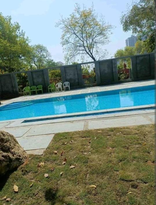 Sunahari Bagh - Pool Farm Retreat @ גורגאון מראה חיצוני תמונה